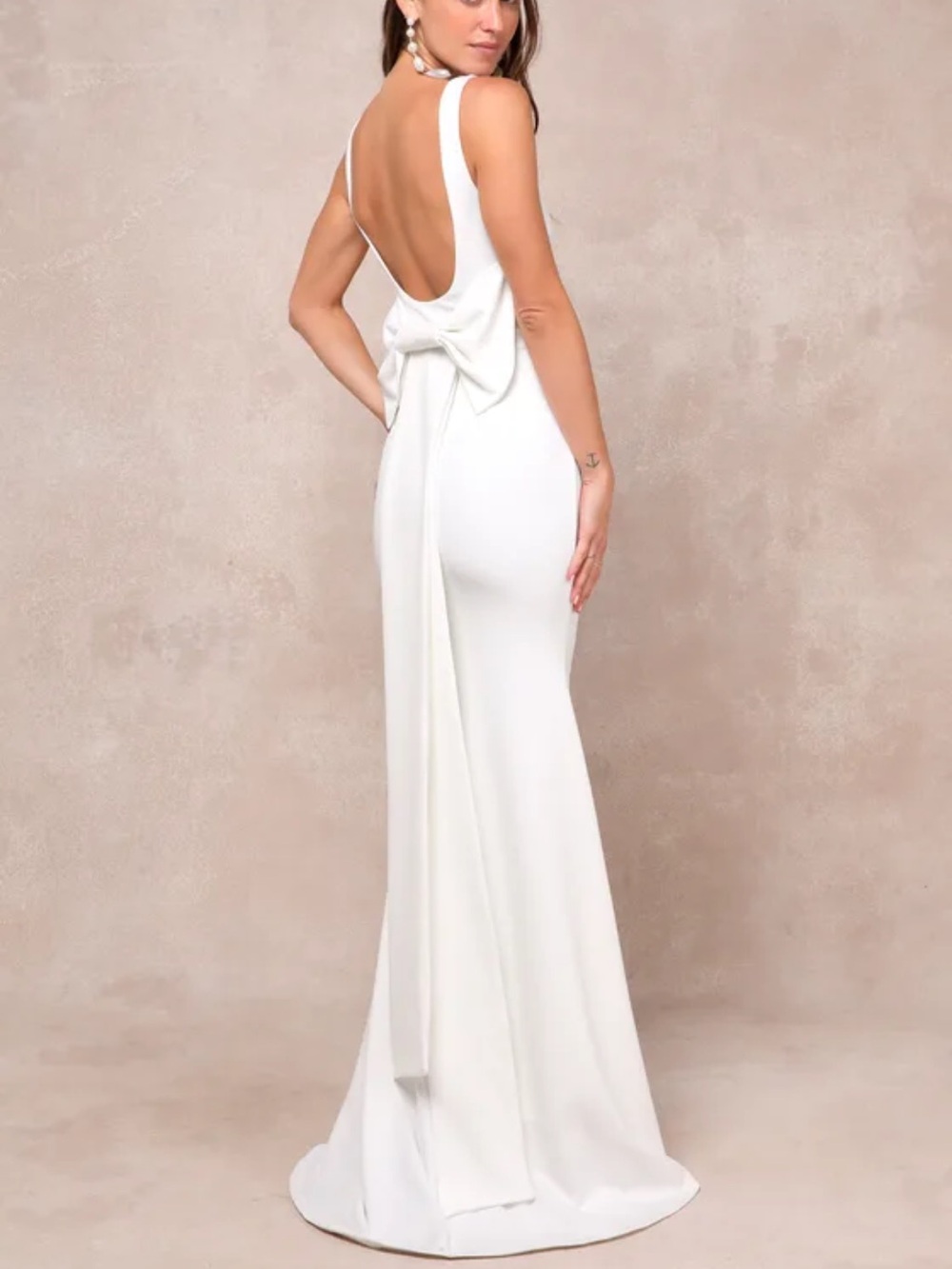 NWT Lulus Backless Bow Gown